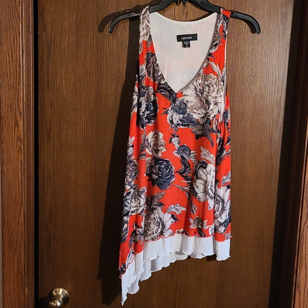 Asymmetrical tank top